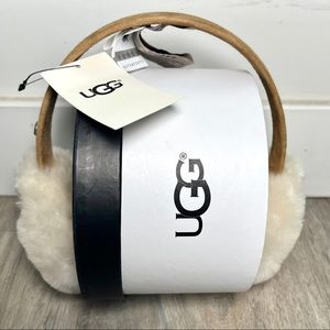 NWT UGG Earmuffs Classic Sheepskin Shearling